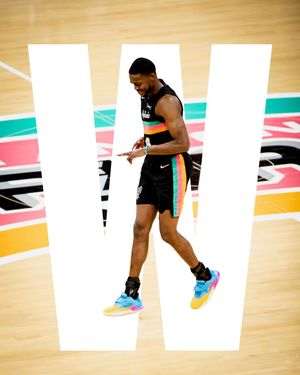 Image post by @spurs on Instagram