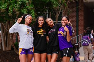 Image post by @ecuwbb on Instagram