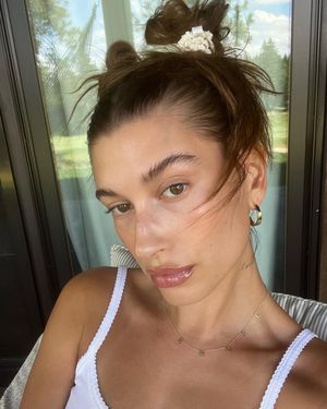 Image post by @marieclairemag on Instagram