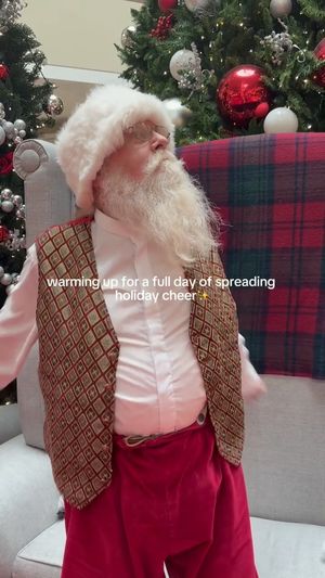 Video post by @WoodlandHillsMall on Facebook