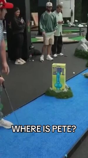 Video post by @vivalastool on TikTok