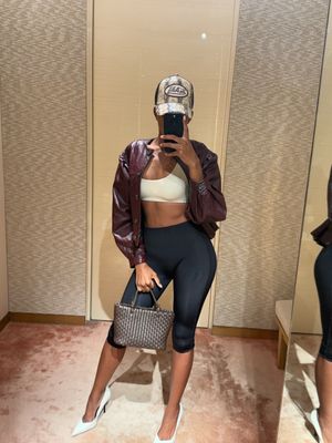 Video post by @liathelook on TikTok