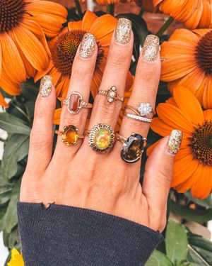 Image post by @maejeanvintage on Instagram