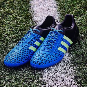 Image post by @soccerdotcom on Instagram