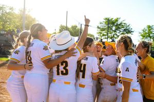 Image post by @GoShockersSB on Twitter