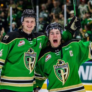Image post by @paraidershockey on Instagram