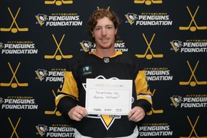 Image post by @penguins on Twitter