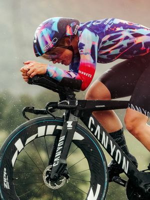 Image post by @wmncycling on Instagram