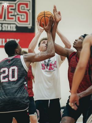 Image post by @astatemb on Instagram