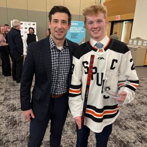 Image post by @augiemhockey on Instagram