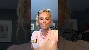 Video post by @shop.with.caroline on YouTube