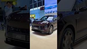 Video post by @supercarblondie on YouTube