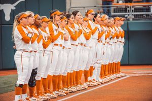 Image post by @texassoftball on Instagram