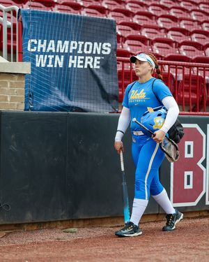 Image post by @uclasoftball on Instagram