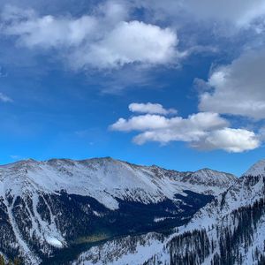 Image post by @skitaos on Instagram