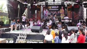 Video post by @da7april on TikTok