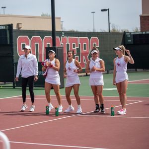 Image post by @ou_wtennis on Instagram