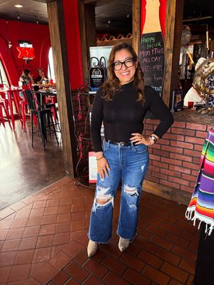 Image post by @soyconnieleon on Instagram