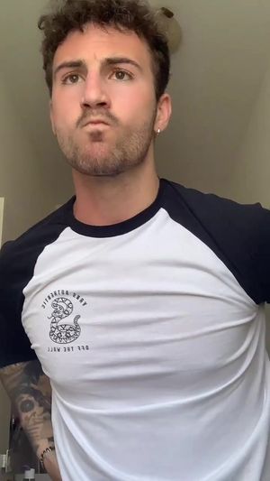 Video post by @leoucifero on TikTok