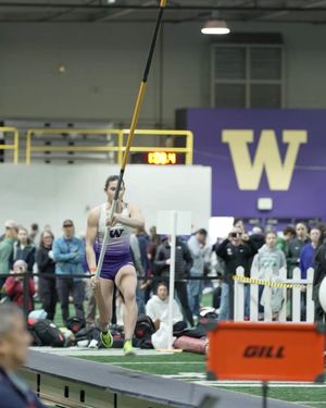 Image post by @uwtrack on Instagram