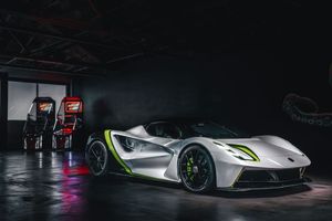 Image post by @lotuscars on Twitter