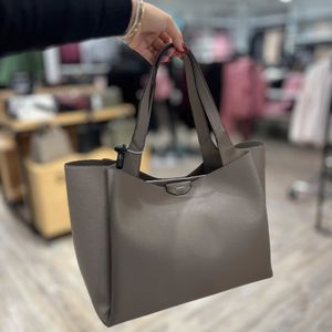 Image post by @fashnfocus on Instagram