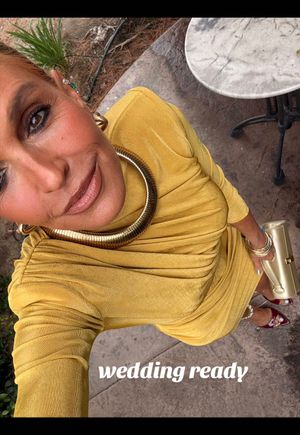 Video post by @shop.with.caroline on TikTok