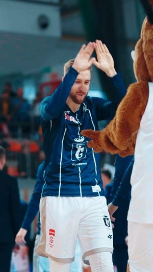 Video post by @mmetkowskipl on Facebook