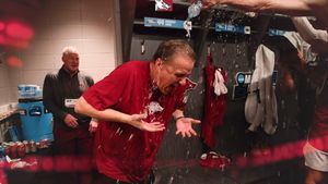 Image post by @RazorbackMBB on Twitter
