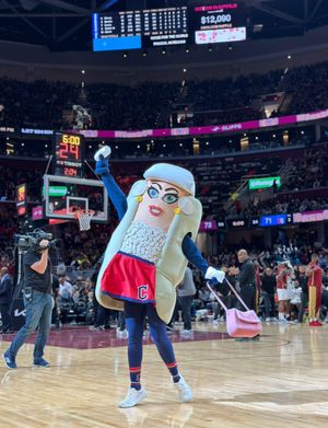 Image post by @CleHotDogs on Twitter