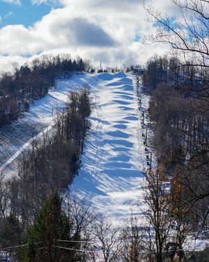 Image post by @roundtopmtn on Instagram