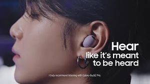 Video post by @samsungus on YouTube