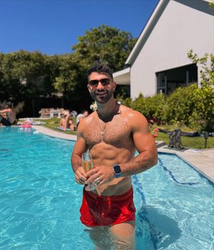 Image post by @itsrobbieg on Instagram