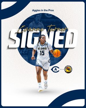 Image post by @ucdaviswbb on Instagram