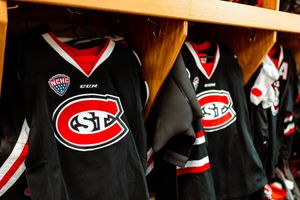 Image post by @SCSUHuskies_MH on Twitter