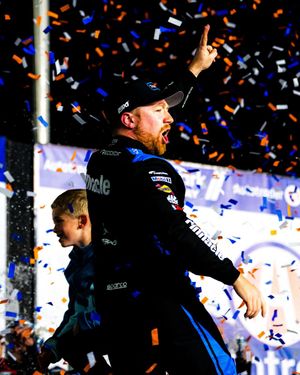 Image post by @NASCAR on Twitter