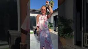 Video post by @shop.with.caroline on YouTube