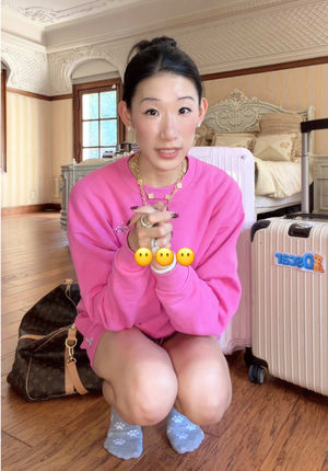 Video post by @beccaxbloom on TikTok