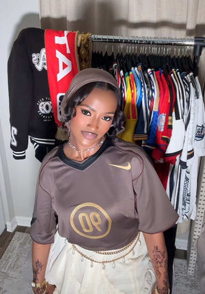 Video post by @doseofkhadija on TikTok