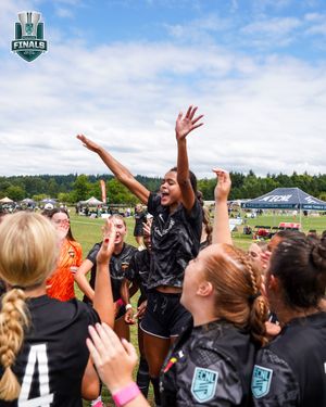 Image post by @ecnlgirls on Instagram