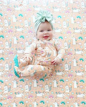 Image post by @poshpeanut on Instagram