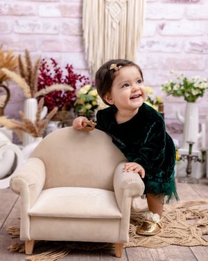 Image post by @newbornbabyphotographystudio on Instagram