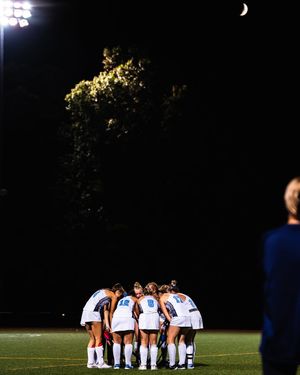 Image post by @lasellathletics on Instagram