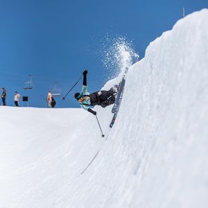 Image post by @j_skis on Instagram