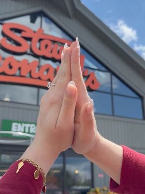 Image post by @stewleonards on Instagram