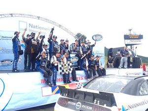 Image post by @TravisPastrana on Twitter