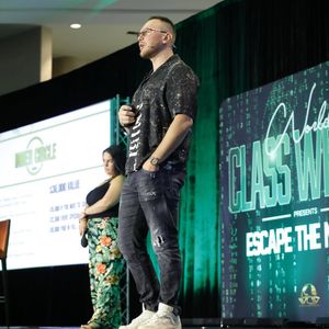 Image post by @longmoneyluc on Instagram