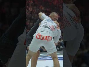 Video post by @FloGrappling on YouTube