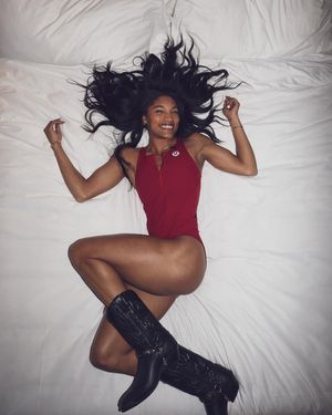 Image post by @_taarra_ on Instagram