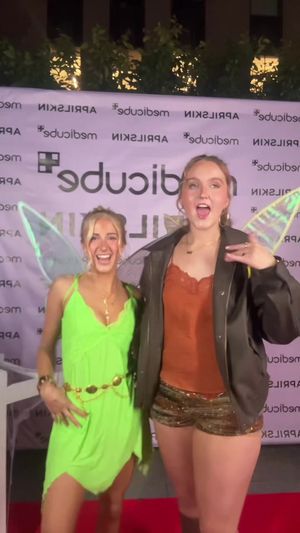 Video post by @.elliebarker on TikTok